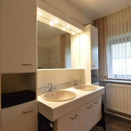 For 8 People In Butgenbach